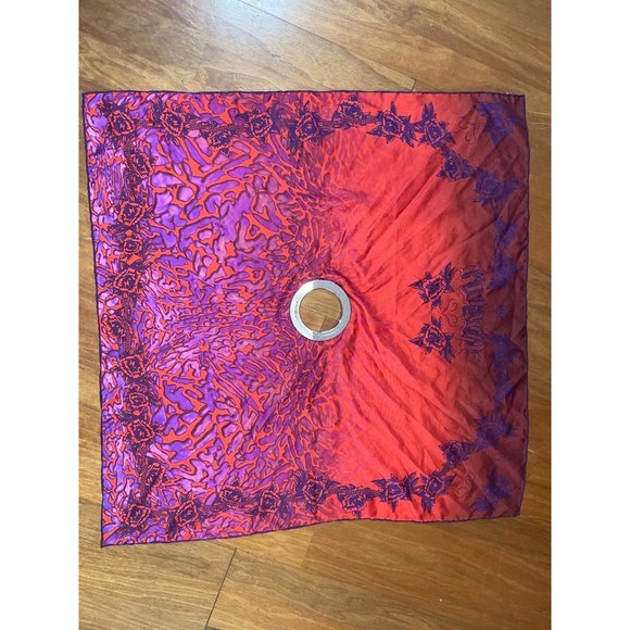 GIVENCHY Logo Eyelet Silk Twill Scarf In Red 26x27 with ring - Picture 5 of 16